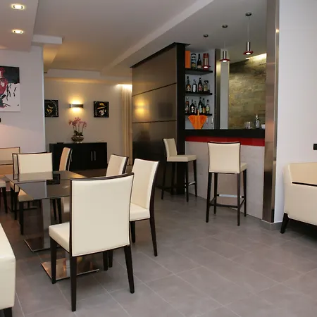 Visagi Готель Помпеї