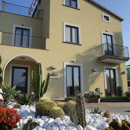 Hotel Visagi 3*