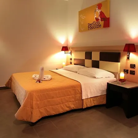 فندق Visagi 3*