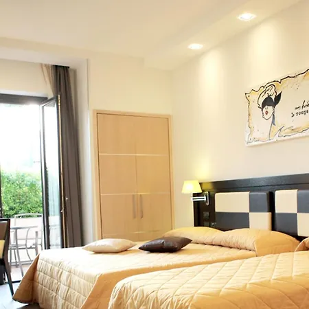 Hotel Visagi Pompeja